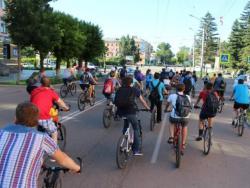 veloprobeg-velosipedisty-velosipedy-velorubcovsk-696x464_h.jpg